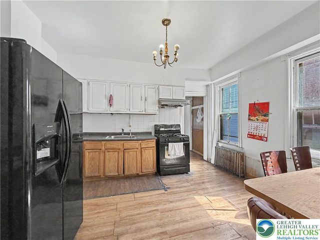 1245 East 3rd Street, Bethlehem City, PA 18015