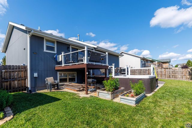 7031 SW 17th TER, Topeka, KS 66615