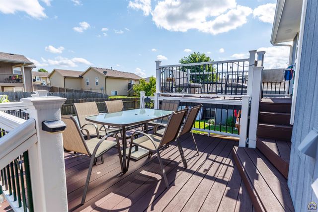 7031 SW 17th TER, Topeka, KS 66615