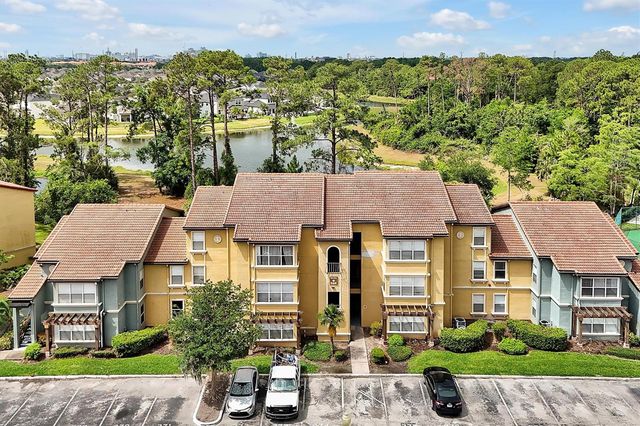 5168 CONROY ROAD 35, Orlando, FL 32811