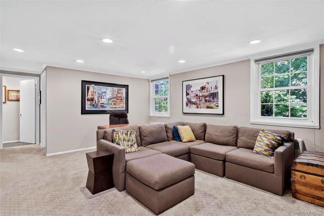 165 Salem Road, East Hills, NY 11577