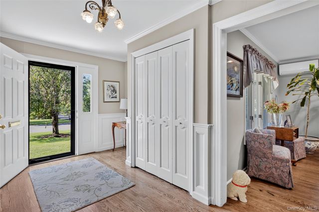 165 Salem Road, East Hills, NY 11577