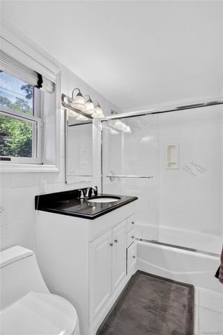 165 Salem Road, East Hills, NY 11577