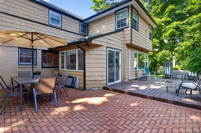 165 Salem Road, East Hills, NY 11577