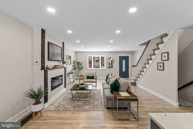 4220 OAKMONT ST, Philadelphia, PA 19136