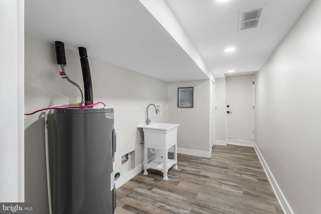 4220 OAKMONT ST, Philadelphia, PA 19136