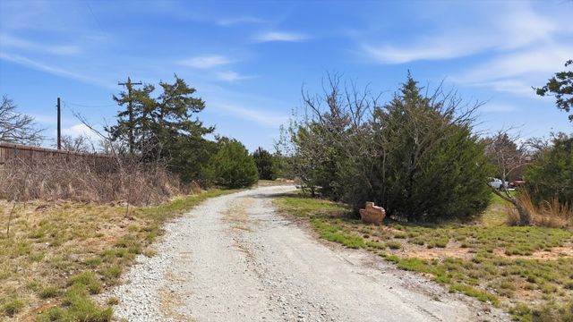 2119 County Road 2585, Alvord, TX 76225