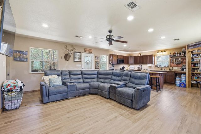 2119 County Road 2585, Alvord, TX 76225