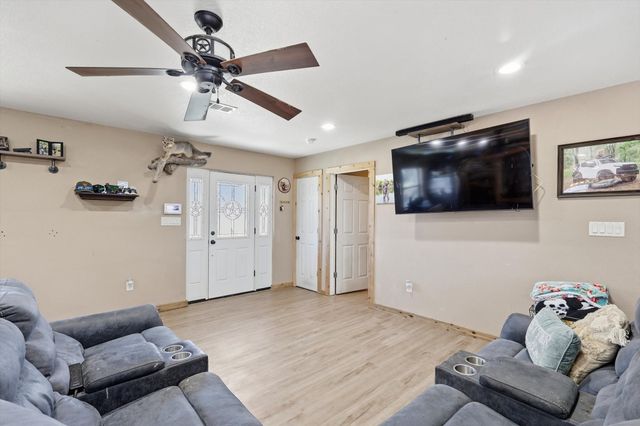 2119 County Road 2585, Alvord, TX 76225