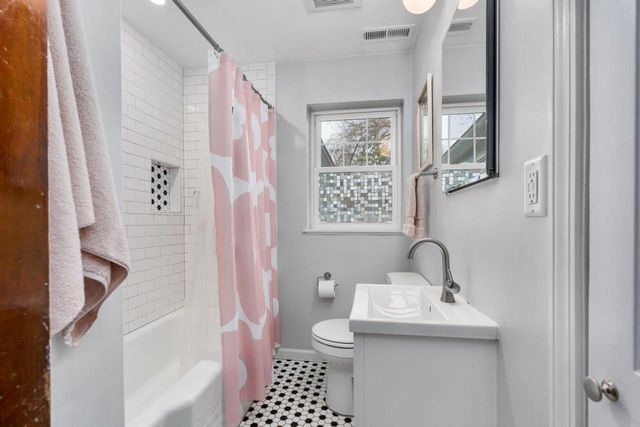 504 Pine Street, Madison, WI 53715