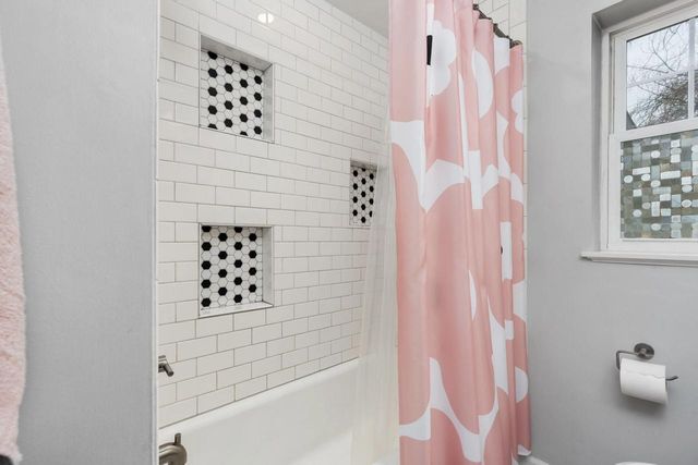 504 Pine Street, Madison, WI 53715