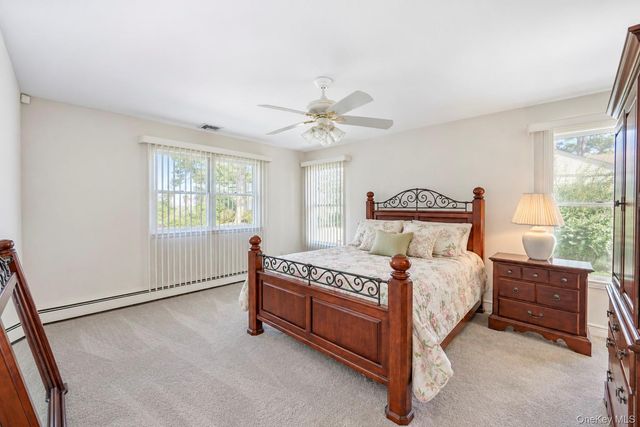 3 Barnsley Crescent, Mount Sinai, NY 11766