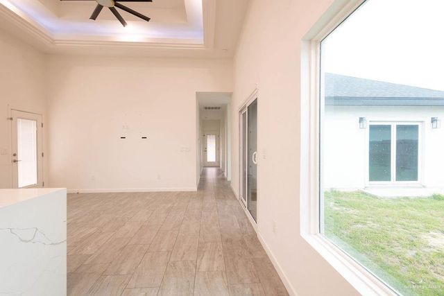 1913 E Silverton Circle, Edinburg, TX 78542