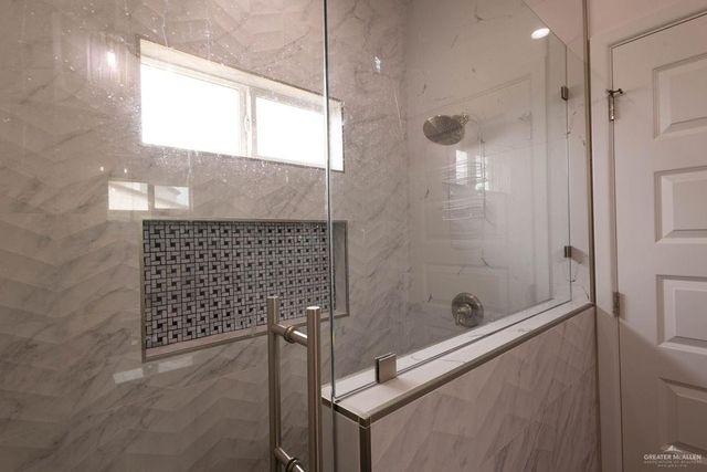 1913 E Silverton Circle, Edinburg, TX 78542