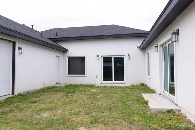 1913 E Silverton Circle, Edinburg, TX 78542