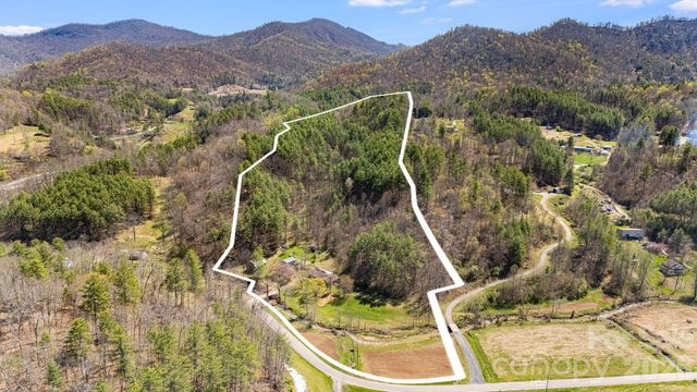 6334 Jacks Creek Road, Burnsville, NC 28714