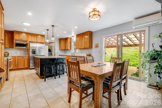 6334 Jacks Creek Road, Burnsville, NC 28714