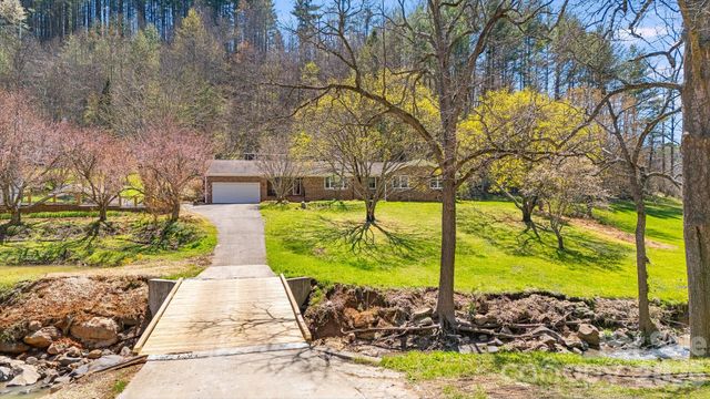 6334 Jacks Creek Road, Burnsville, NC 28714