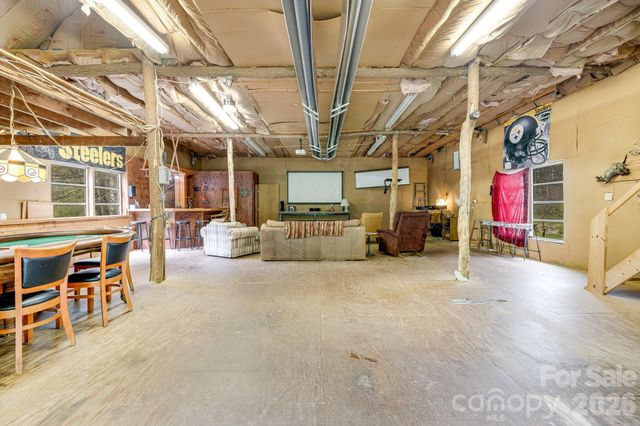 6334 Jacks Creek Road, Burnsville, NC 28714