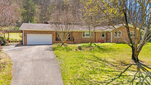 6334 Jacks Creek Road, Burnsville, NC 28714