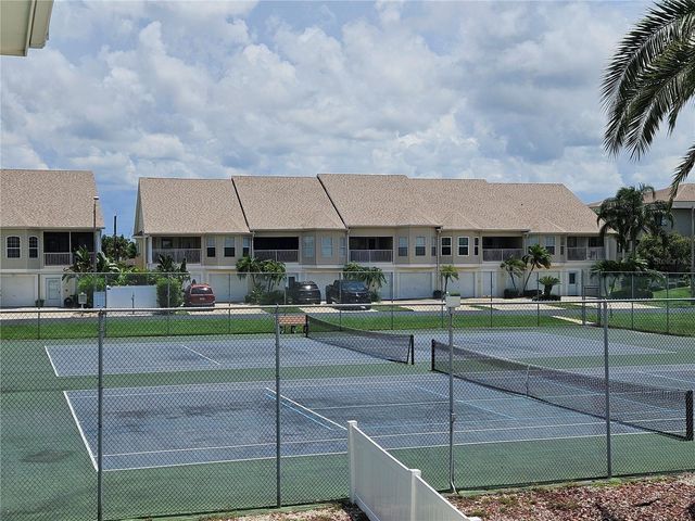 4650 BAY BOULEVARD 1044, Port Richey, FL 34668