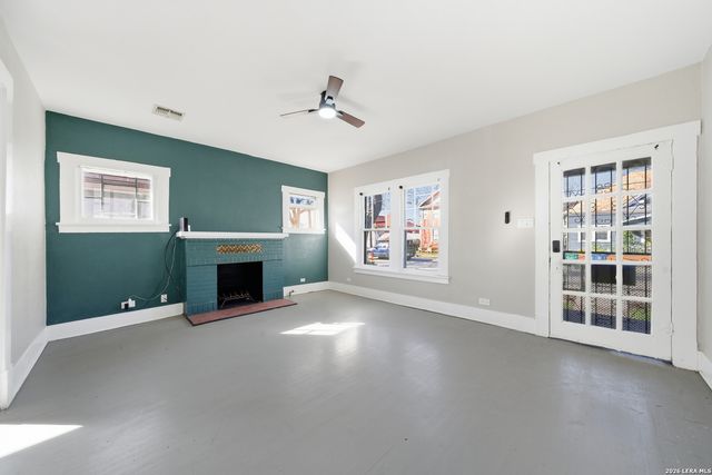 122 Biering Ave Apt 2, San Antonio, TX 78210