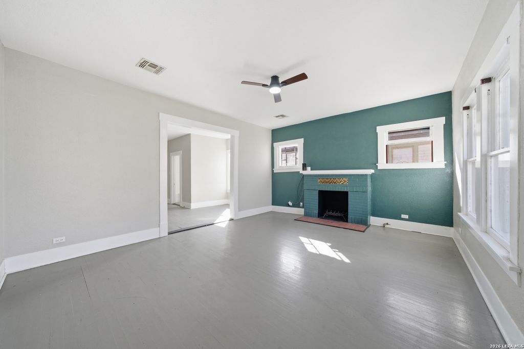 122 Biering Ave Apt 2, San Antonio, TX 78210