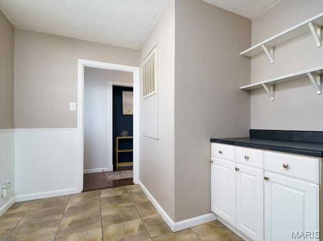 23 Windsor Drive, Belleville, IL 62223