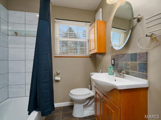 23 Windsor Drive, Belleville, IL 62223