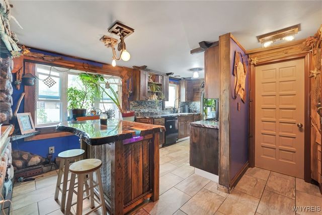 90 Maplewood Avenue, West Seneca, NY 14224