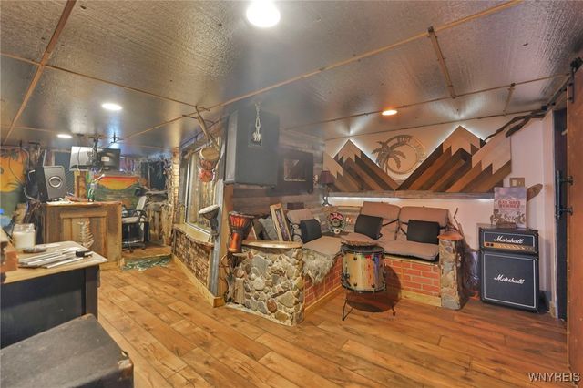 90 Maplewood Avenue, West Seneca, NY 14224