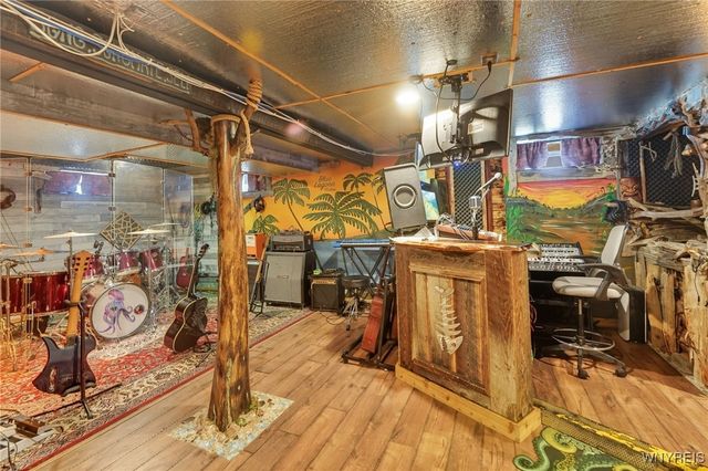 90 Maplewood Avenue, West Seneca, NY 14224