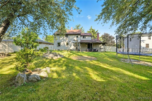 90 Maplewood Avenue, West Seneca, NY 14224