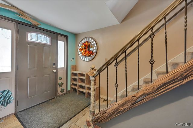 90 Maplewood Avenue, West Seneca, NY 14224