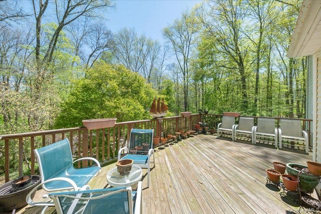 7 Palma Road, Somers, NY 10589