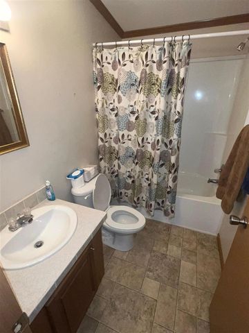 5261 Autumn Hill Drive, Kalamazoo, MI 49004