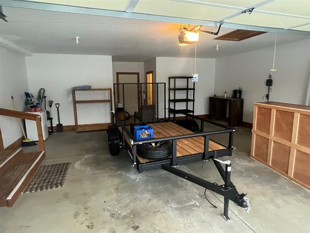 5261 Autumn Hill Drive, Kalamazoo, MI 49004