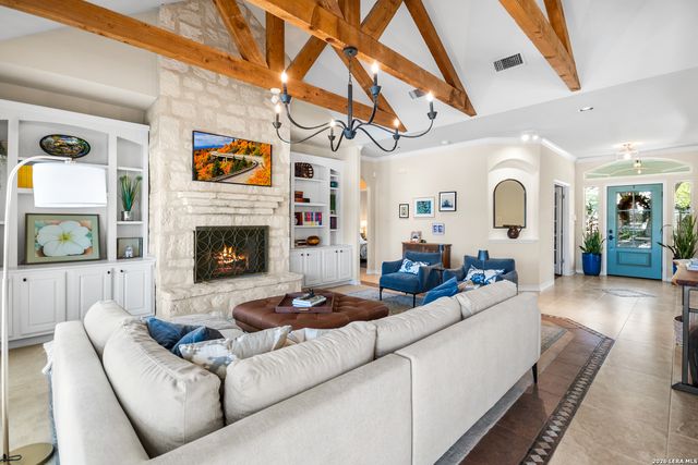 108 Jackrabbit Circle, Boerne, TX 78006