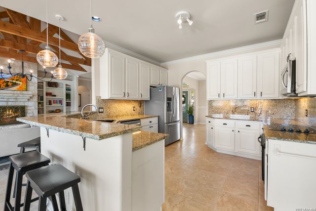 108 Jackrabbit Circle, Boerne, TX 78006