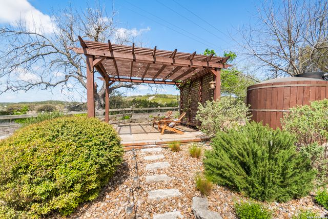 108 Jackrabbit Circle, Boerne, TX 78006