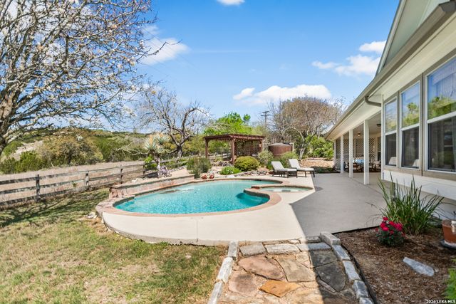 108 Jackrabbit Circle, Boerne, TX 78006
