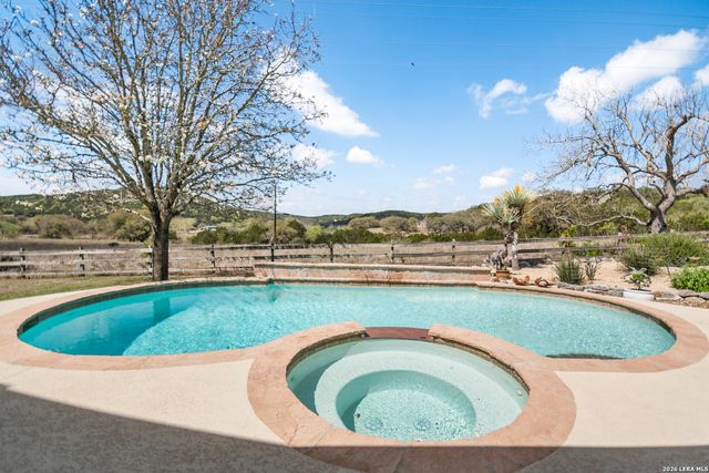 108 Jackrabbit Circle, Boerne, TX 78006