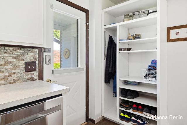 7467 Pinegrove Drive, Jenison, MI 49428