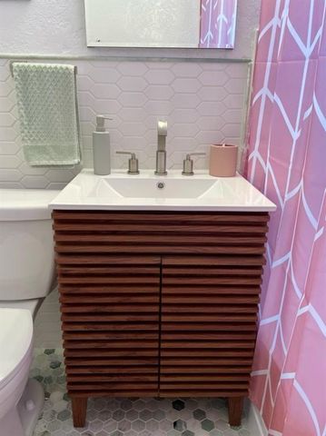 2611 NE 20th St, Pompano Beach, FL 33062