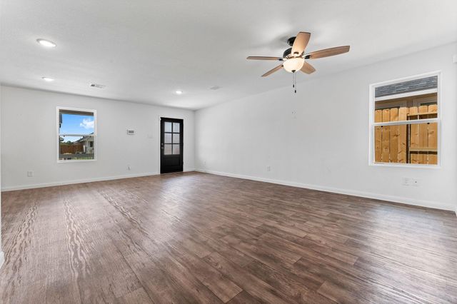9915 Opal Stone Way, Conroe, TX 77306