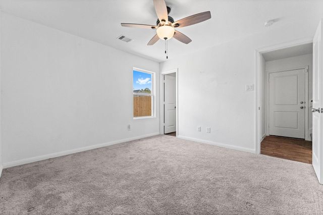 9915 Opal Stone Way, Conroe, TX 77306