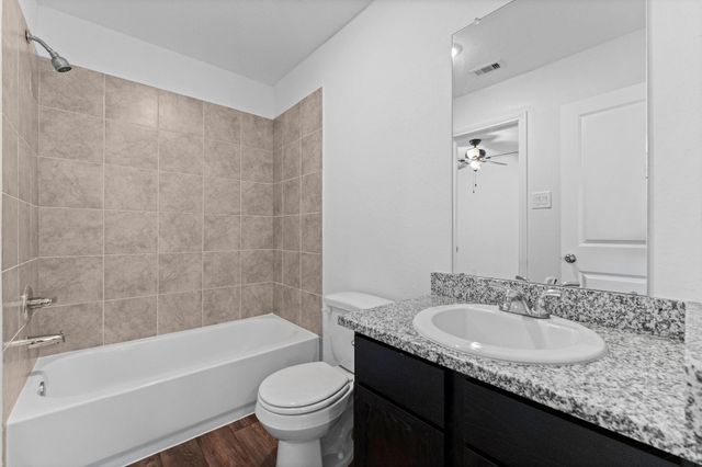 9915 Opal Stone Way, Conroe, TX 77306