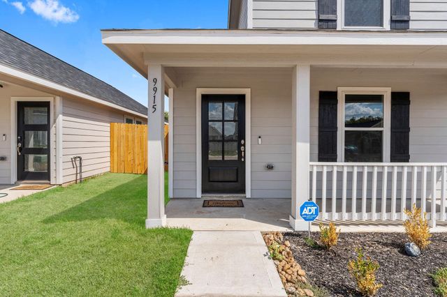 9915 Opal Stone Way, Conroe, TX 77306