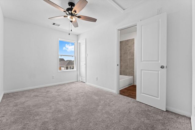 9915 Opal Stone Way, Conroe, TX 77306