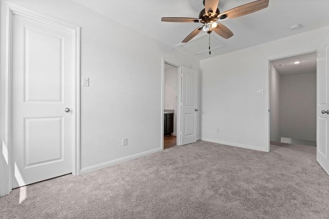 9915 Opal Stone Way, Conroe, TX 77306